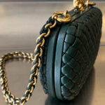 Bottega Veneta Knot With Chain 776662